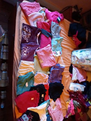 Lot 53 pièces fille 6 ans