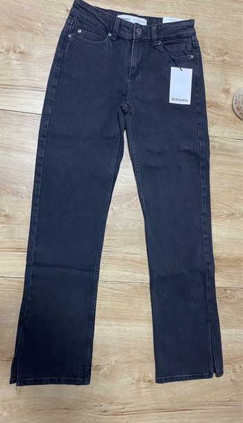 bershka flare slit jeans avec fente latérale neuf valeur 30€