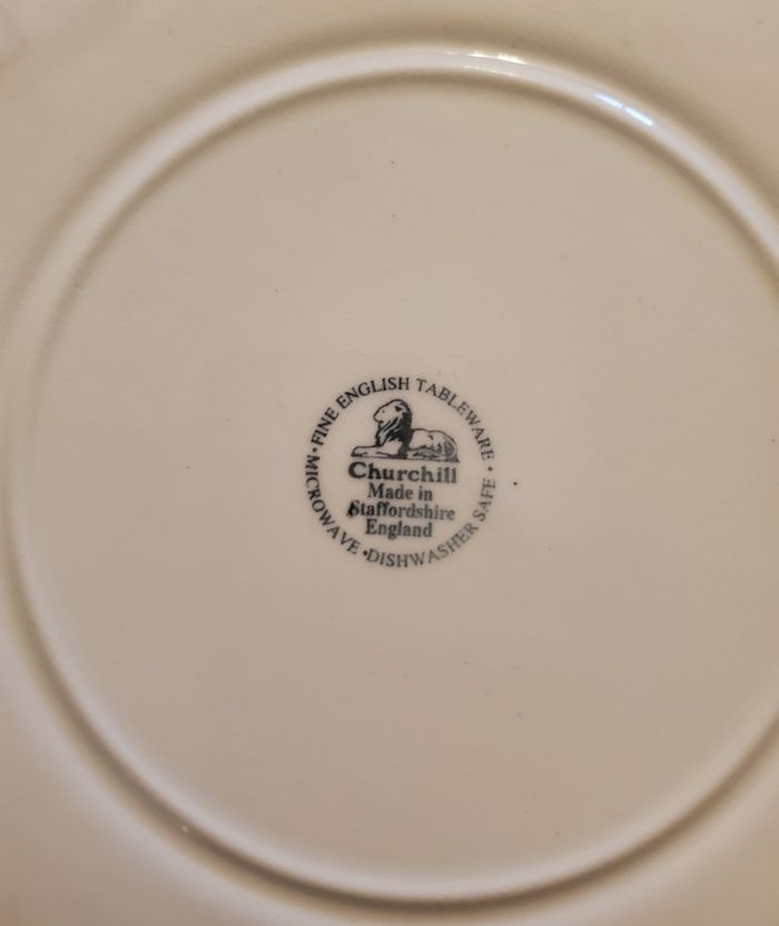 Lot de 7 assiettes en porcelaine - photo numéro 4