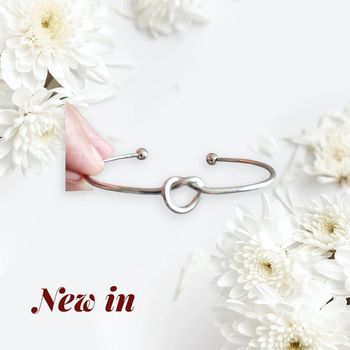 Joli bracelet motif coeur