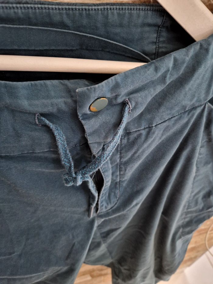 1 pantacourt short long taille 50 bleu marque quechua - photo numéro 4