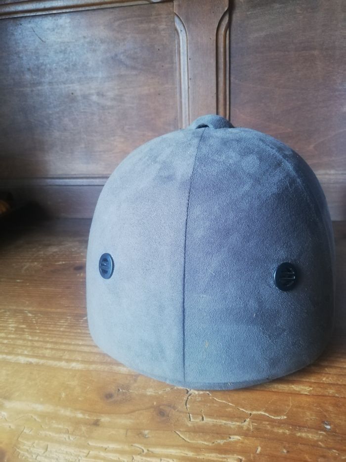 Bombe d'équitation - photo numéro 2