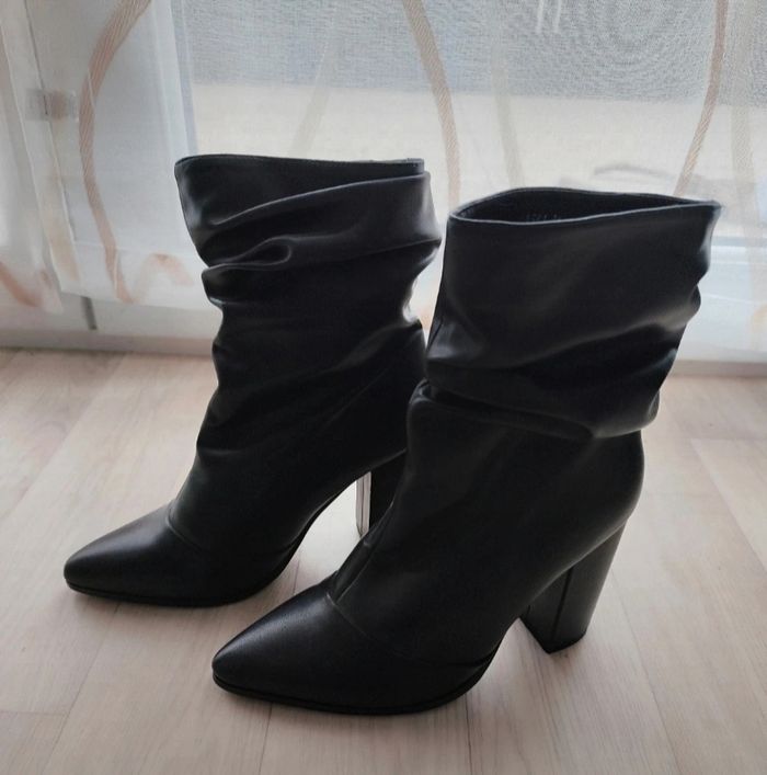 Bottines boots 36 noir plissé - photo numéro 2