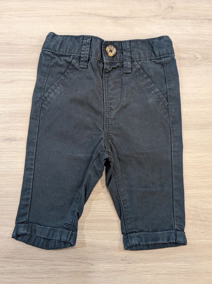 Lot de 2 pantalons Kiabi - Taille : 1 mois - photo numéro 4