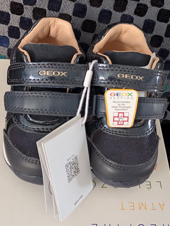 Baskets fille en cuir et autre cuir. Idéal premier pas. Taille 20. Neuf. Geox - photo numéro 6