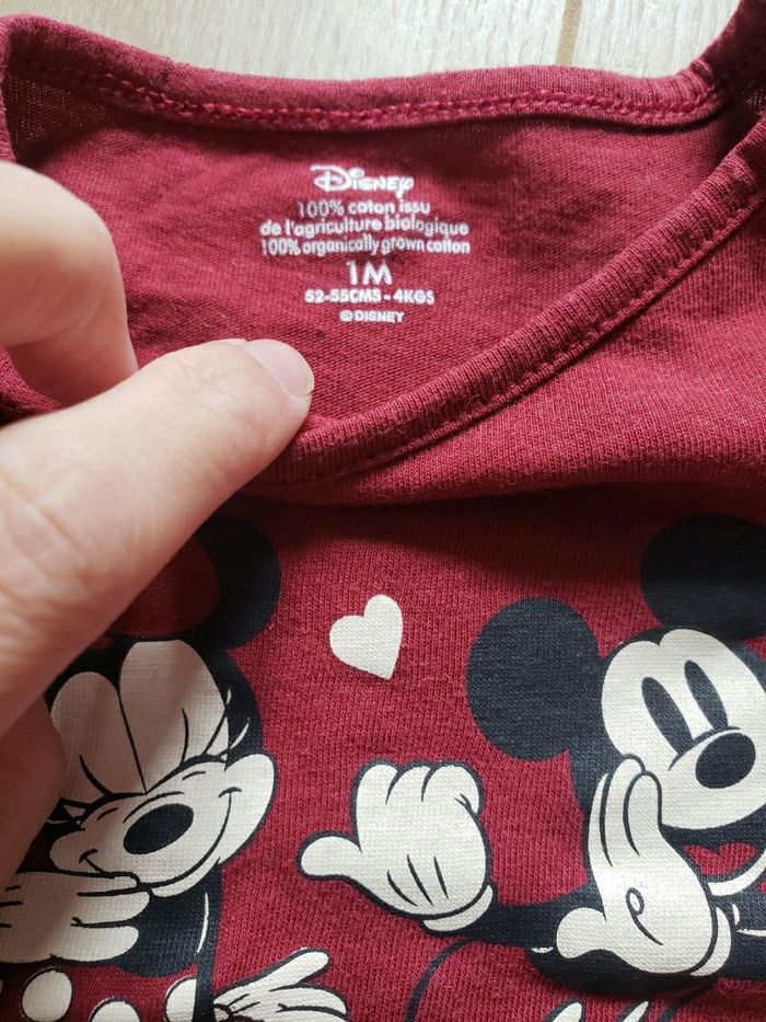 T-shirt taille 1mois - photo numéro 2