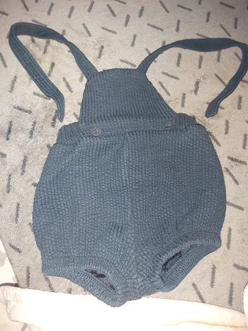 Salopette short kiabi taille 6mois 63/69cm
