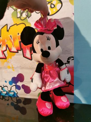 Peluche doudou minnie