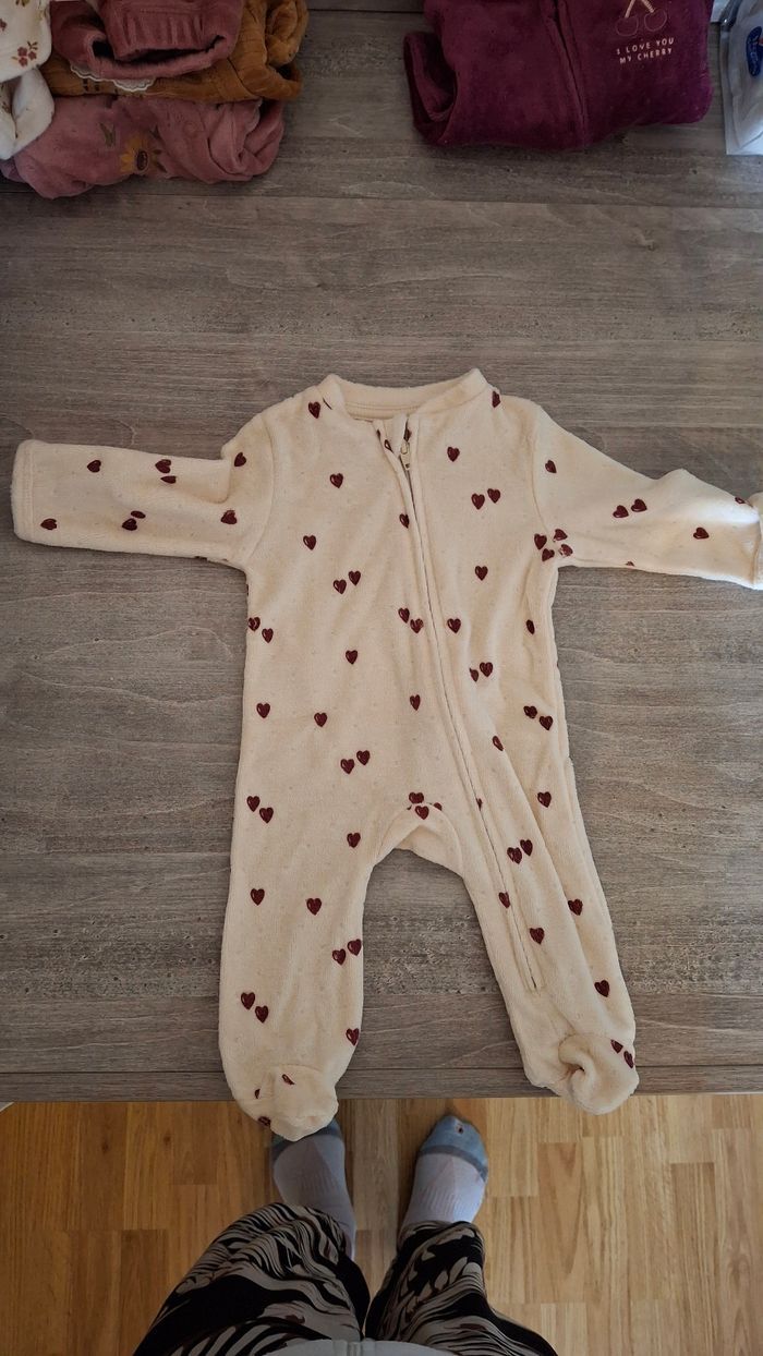 Pyjama 1 mois - photo numéro 5