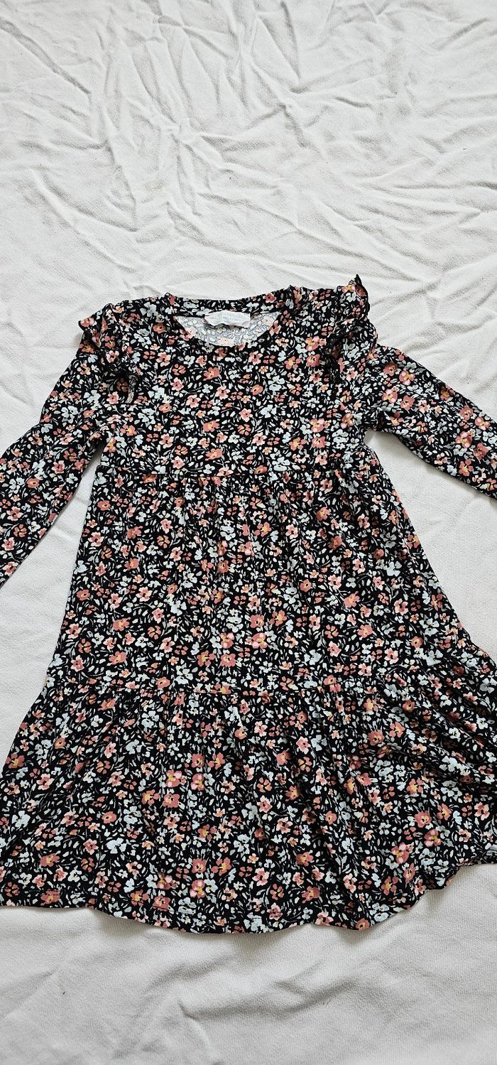 Robe courtes enfant  - Primark- 4-5 ans - photo numéro 3