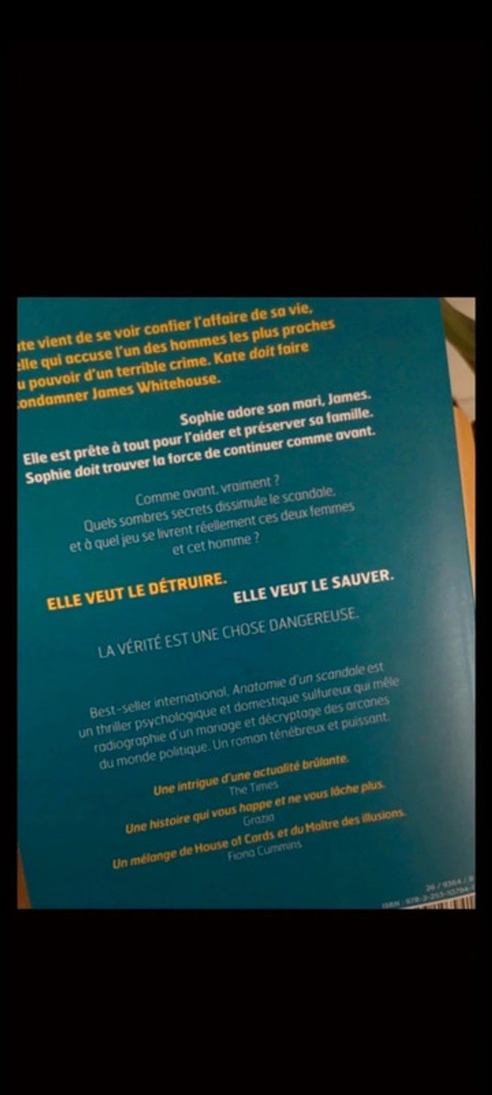 📚Anatomie d'un scandale de Sarah Vaughan - photo numéro 2