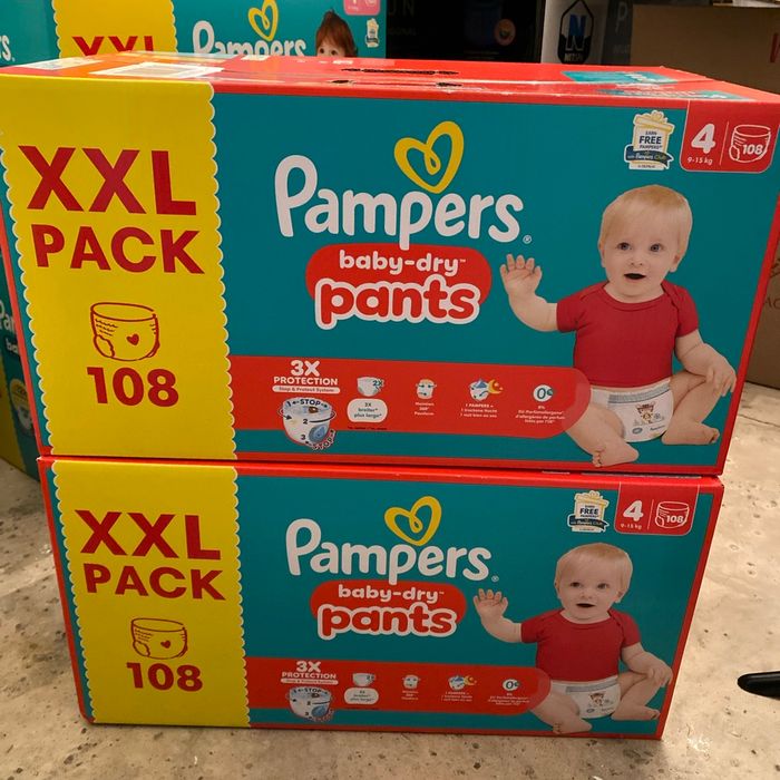 2 cartons de couche Pampers pants taille 4