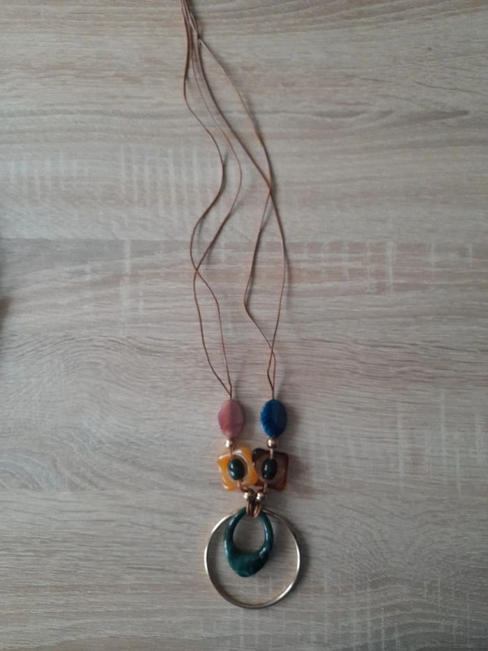 Long collier fantaisie