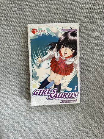 Livre girls saurus 1