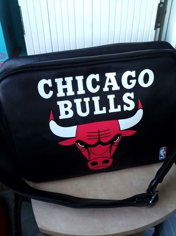Sacoche Kothai  Chicago Bulls