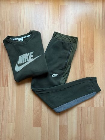 Ensemble Nike vert 