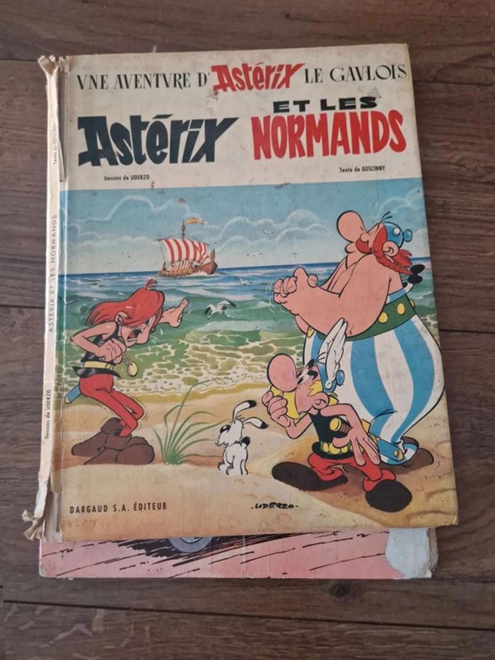Lot de  3 bandes dessinées Anciennes - photo numéro 8