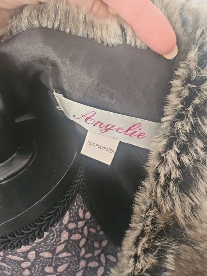 Veste sans manche marque Angélie - photo numéro 5