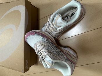 ASICS GEL-NYC rose 38