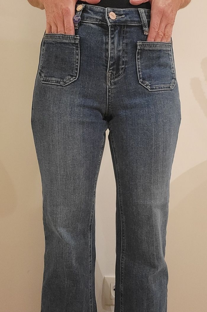 Jean taille haute Jane Blue taille 34 - photo numéro 2