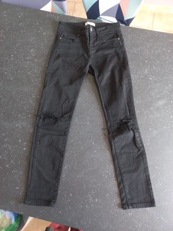 Jean noir stradivarius taille 34