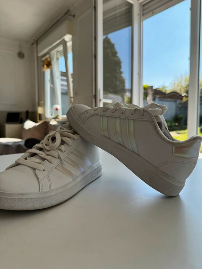 Baskets Adidas blanches taille 36 – Très bon état - photo numéro 7