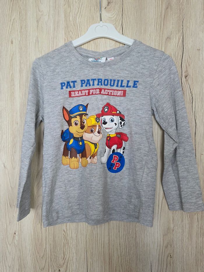 TEE-SHIRT MANCHE LONGUE PAW PATROL GRIS TAILLE 5ANS