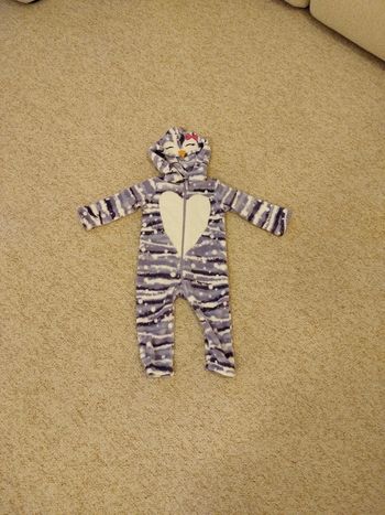 Pyjama une pièce combinaison 24 mois neuf