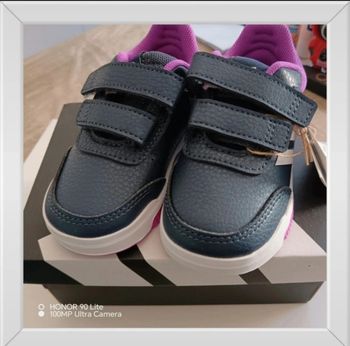 Basket adidas pointure 21 