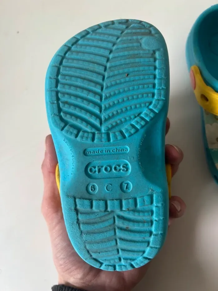 Crocs Reine des Neiges 6/7 - photo numéro 4