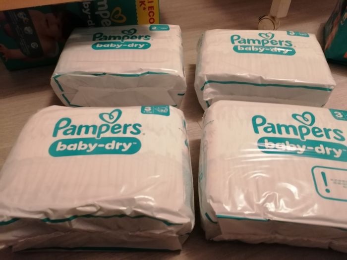 Couches pampers taille 3 - photo numéro 4