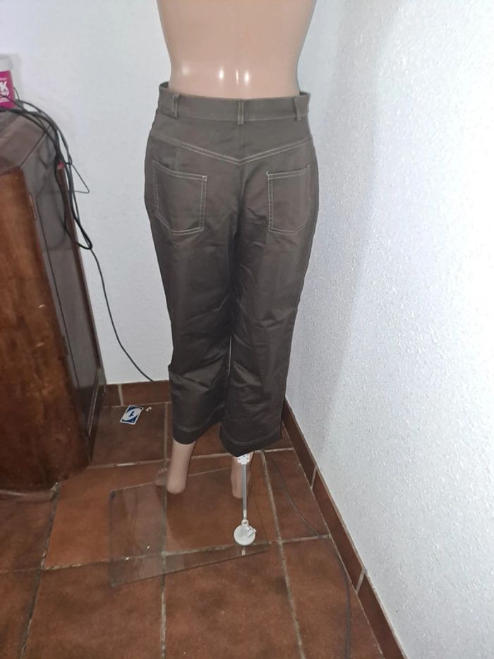Pantacourt femme taille 40 - photo numéro 2