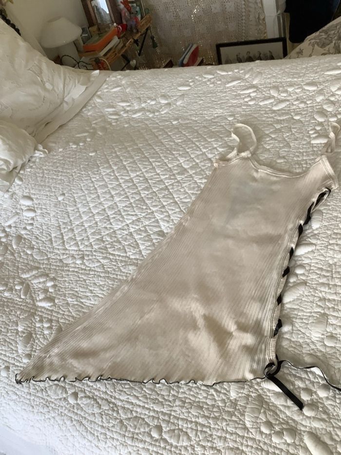 Nuisette Coralba blanche crème et noire lacée sur un côté t38 - photo numéro 4