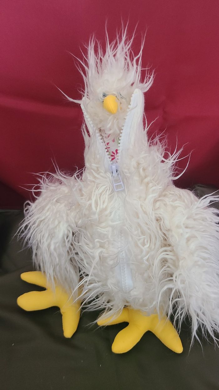 Peluche créateur Gwénaël Malcorpi. CHICKYTA LA POULE - photo numéro 5