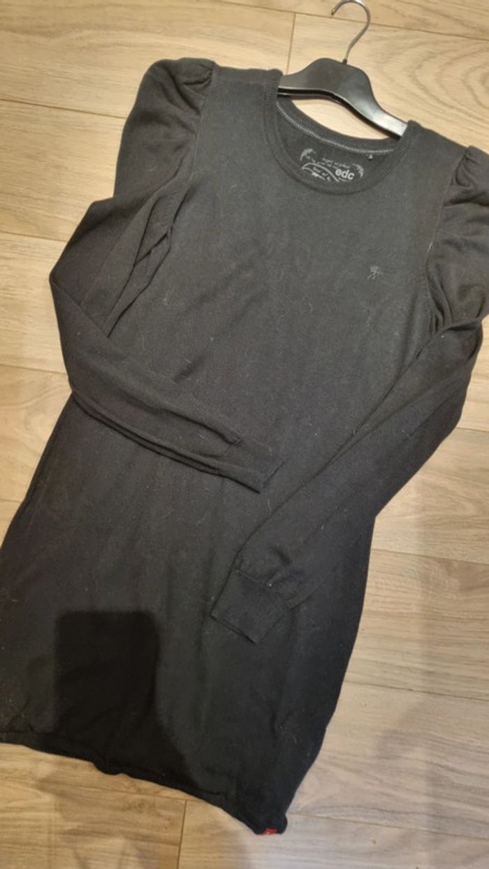 Robe pull noire M 40 42 parfait état - photo numéro 2
