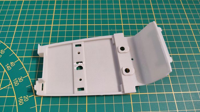 Châssis interne pièce détachée miniature 1/18 Citroën traction 15cv 1952 Maisto #B36