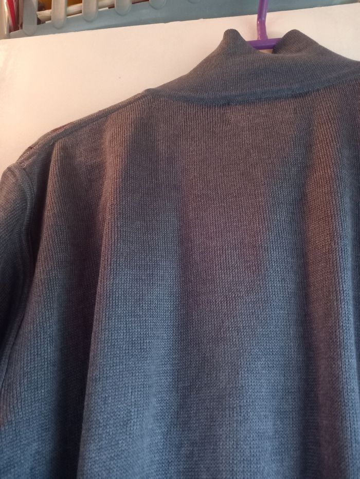 Pull gris - photo numéro 3