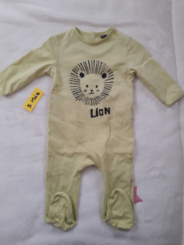 Pyjama jaune