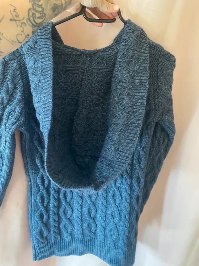 Pull bleu marine - photo numéro 9
