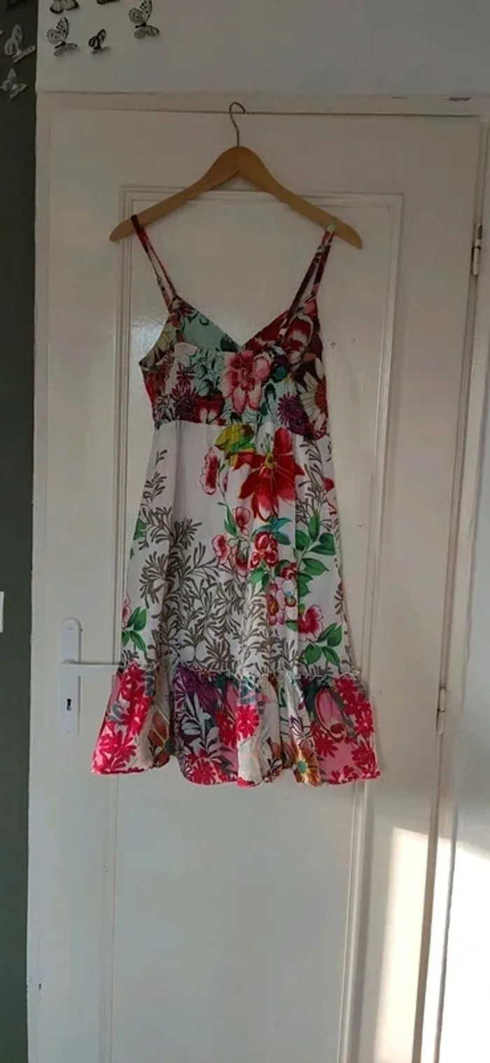 Robe. legere fleurie - photo numéro 6