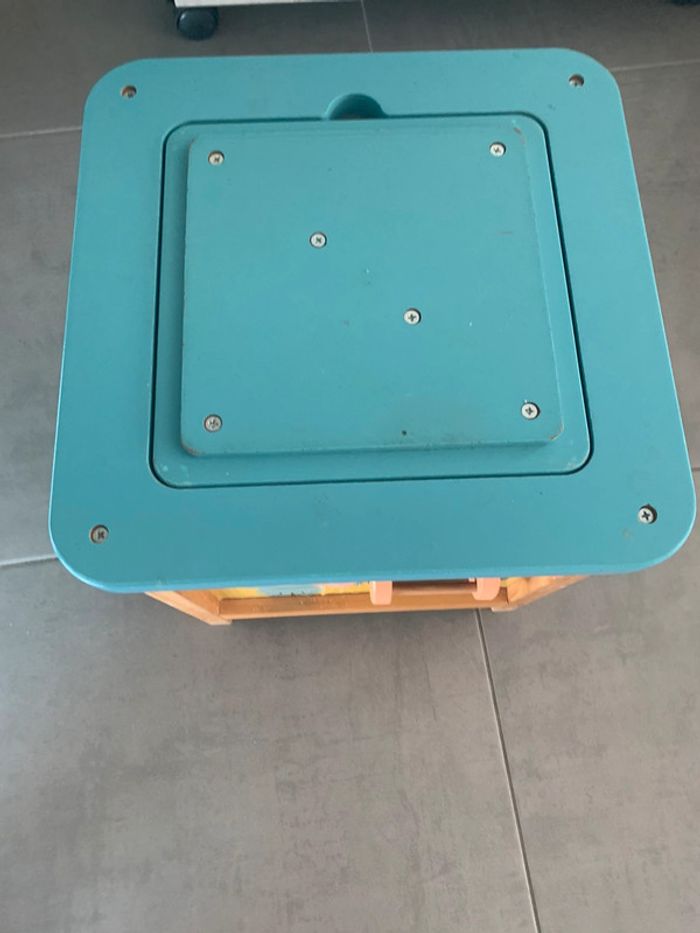 Grand cube d’activité en bois - photo numéro 3