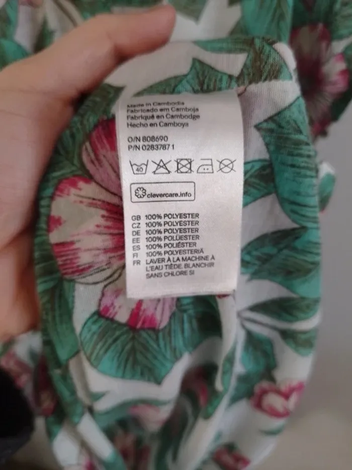 Tunique style chauve-souris légèrement transparente taille L H&M - photo numéro 8