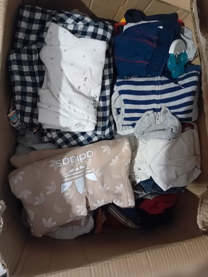 Lot de vêtements 1/3/6 mois