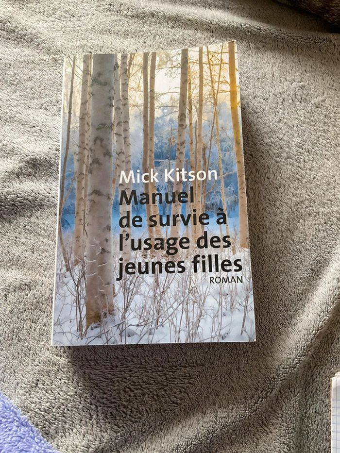 #manuel de survie à l’usage des jeunes filles Mick kit son