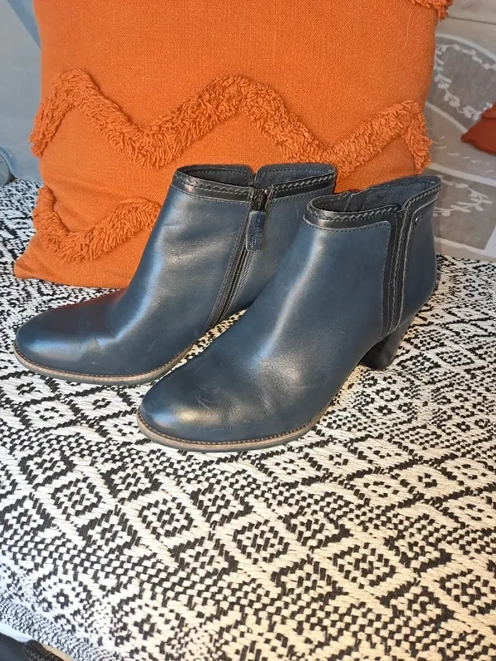 Bottines bleues dentelle tamaris 40 comme neuves hyper confortables - photo numéro 2