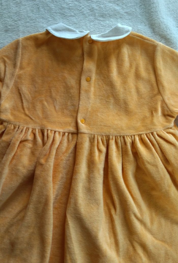 Robe en velours orange (je ne connais pas la marque), Taille 12 mois - photo numéro 8