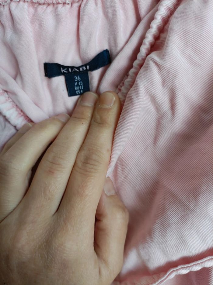 Robe rose courte genou pâle épaule denudé Kiabi Taille 36 – Lyocell – Très bon état - photo numéro 6