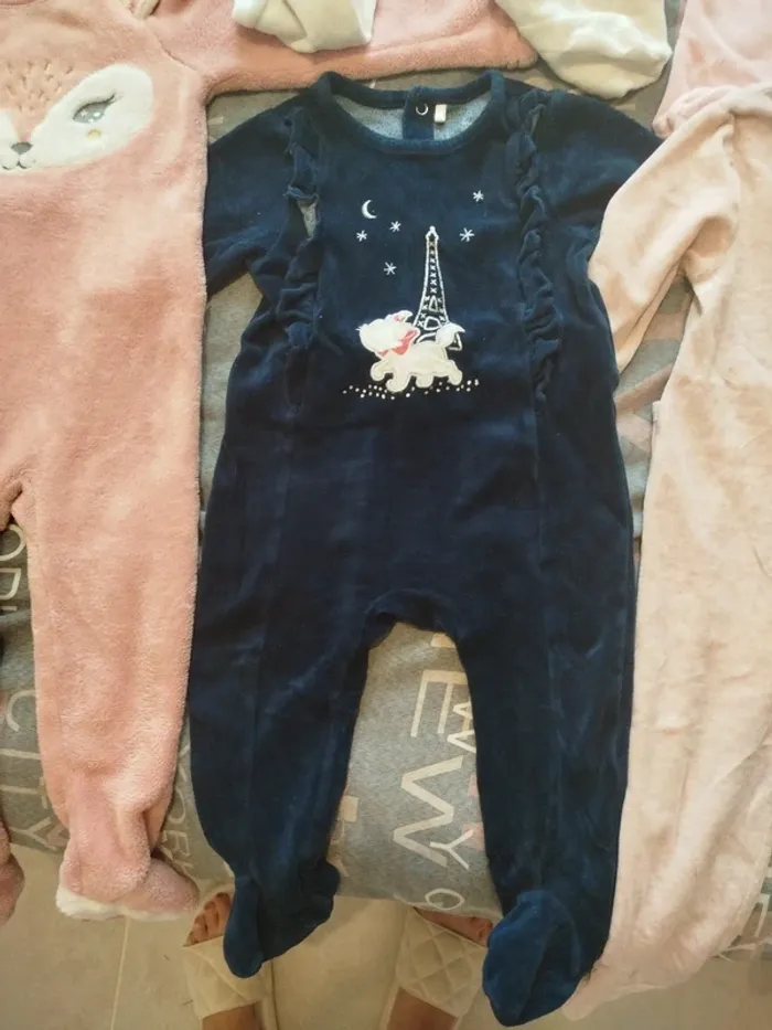 Lot pyjamas 24 mois - photo numéro 3