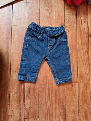 Jeans kimadi taille 3 mois
