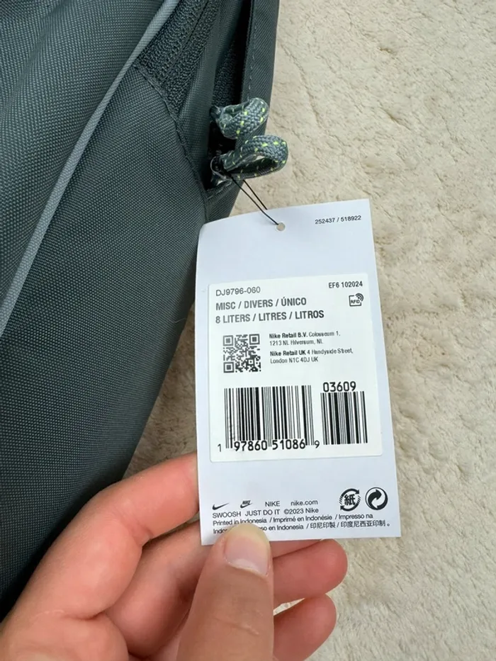Sling Bag Nike 8L Y2k Noir Neuf - photo numéro 9